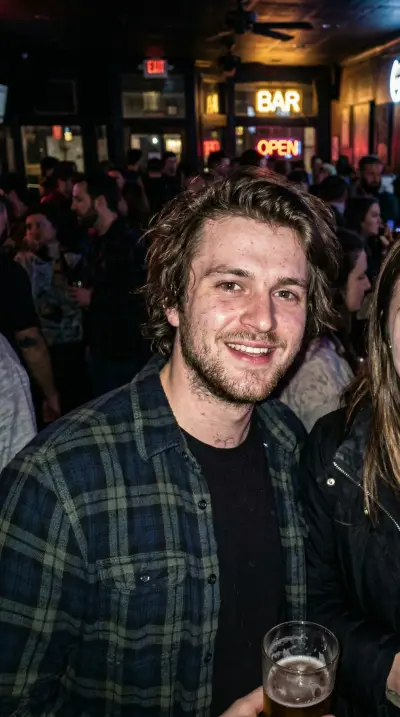 Original photo before AI dating photo generation
